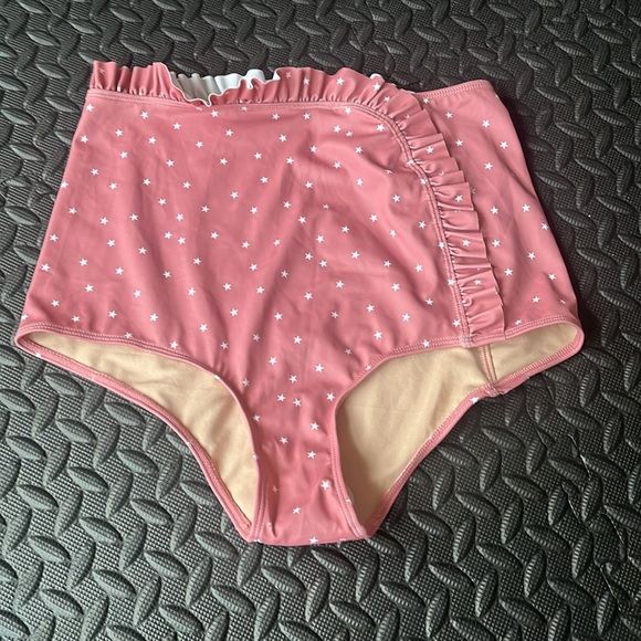 Bundle of kortni jeane swim bottoms - Picture 4 of 11